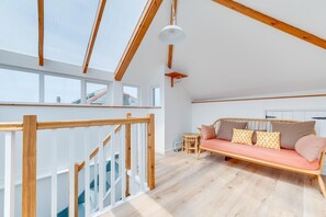 Interior - 2 Bed in St Ives (oc-pmho10) (St Ives)