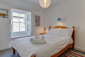 3 bedrooms, iron/ironing board, free WiFi, bed sheets - 3 Bed in St Ives (oc-car17) (Saint Ives)