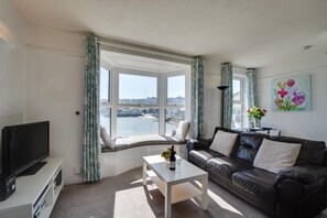 TV - 1 Bed in St Ives (oc-quayst) (St Ives)