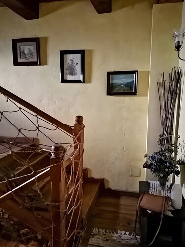 Rural Apartment 'Entreladeras 1' in Busdongo with Mountain Views