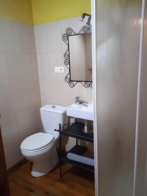 تجهيزات دش، مجففات شعر، مناشف