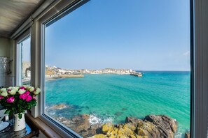 Interior - 1 Bed in St Ives (oc-crab03) (St Ives)