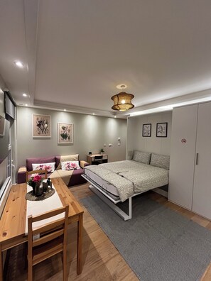 Strykejern/-brett, wi-fi og sengetøy