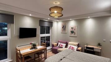 Strykejern/-brett, wi-fi og sengetøy