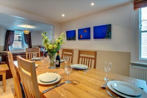 Dining - 2 Bed in St Ives (oc-pmho08) (Saint Ives)