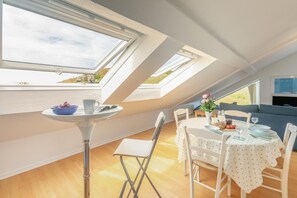 Dining - 1 Bed in St Ives (oc-nic48) (Saint Ives)