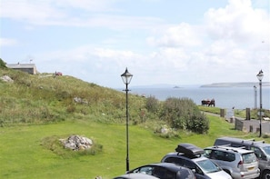 Property grounds - 1 Bed in St Ives (oc-nic48) (Saint Ives)