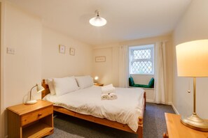 2 Schlafzimmer, Bügeleisen/Bügelbrett, kostenloses WLAN, Bettwäsche