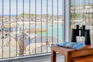 Interior - 2 Bed in St Ives (oc-fernc4) (Saint Ives)