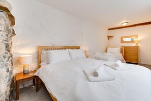 Iron/ironing board, travel cot, free WiFi, bed sheets - 1 Bed in St Ives (oc-pmap10) (Saint Ives)