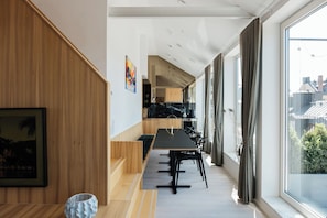 Luxury Twin Room, City View | Living area - Grand House Stockholm (Stockholm)