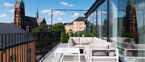 Luxury Twin Room, 2 Bedrooms, Terrace, City View | Terrace/patio