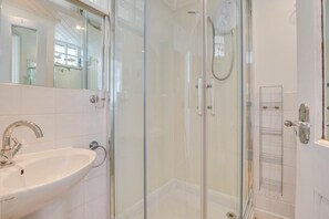 Towels - 1 Bed in St Ives (oc-crab02) (St Ives)