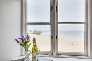 Interior - 1 Bed in St Ives (oc-crab02) (St Ives)