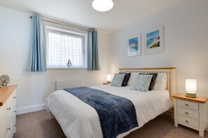 1 bedroom, iron/ironing board, WiFi (free), bed sheets - 1 Bed in St Ives (oc-cwn014) (Saint Ives)