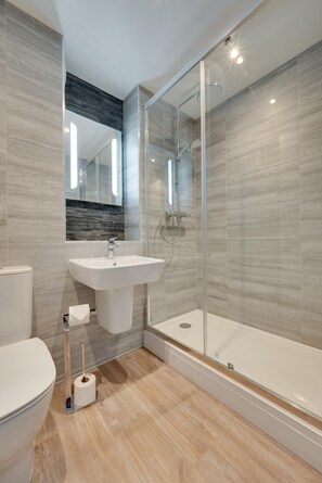 Towels - 1 Bed in St Ives (oc-cwn014) (Saint Ives)