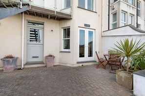 Exterior detail - 2 Bed in St Ives (oc-f1meor) (St Ives)