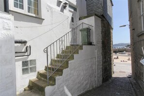 Property grounds - 1 Bed in St Ives (oc-chyr2) (St Ives)
