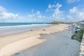 Beach - 3 Bed in St Ives (oc-vgn28) (Saint Ives)