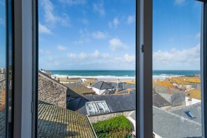 Interior - 3 Bed in St Ives (oc-vgn28) (Saint Ives)