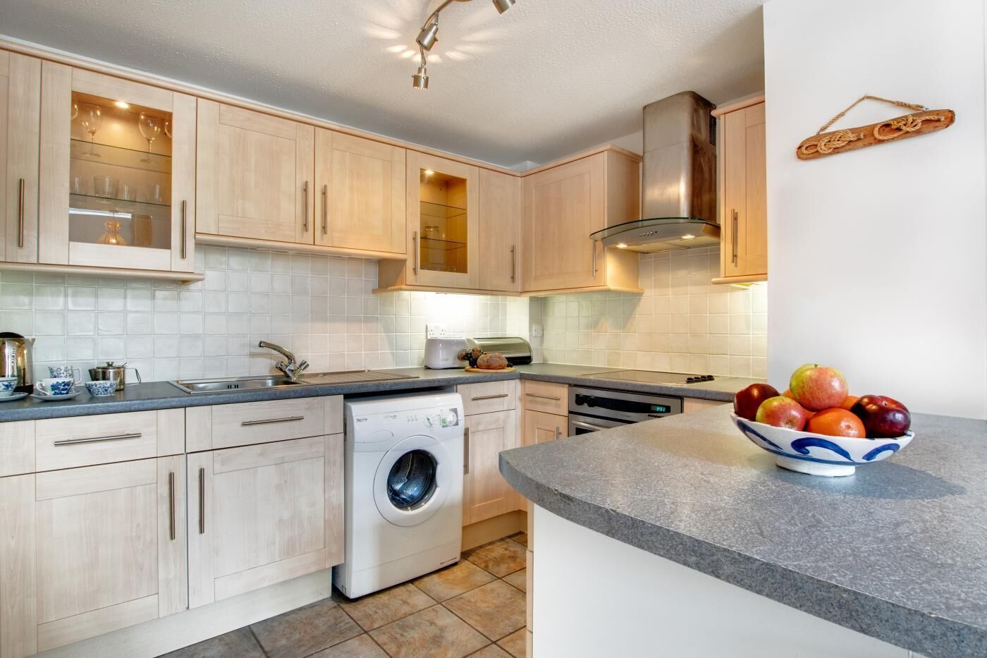 Microwave, oven, cookware/dishes/utensils