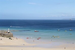 Beach - 2 Bed in St Ives (oc-fern41) (Saint Ives)