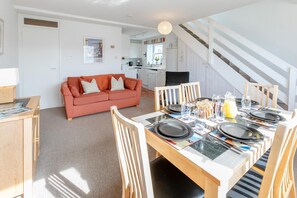 Dining - 2 Bed in St Ives (oc-nic24) (Saint Ives)