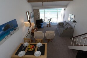 TV - 1 Bed in St Ives (oc-bpb19) (Saint Ives)