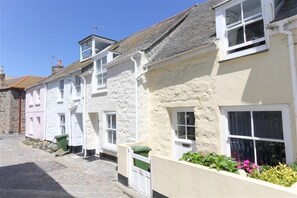 Exterior - 1 Bed in St Ives (oc-dgy028) (St Ives)