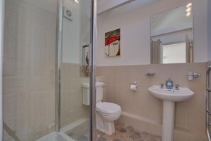 Towels - 1 Bed in St Ives (oc-dgy028) (St Ives)