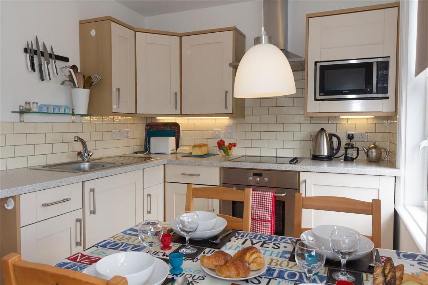 Microwave, oven, cookware/dishes/utensils