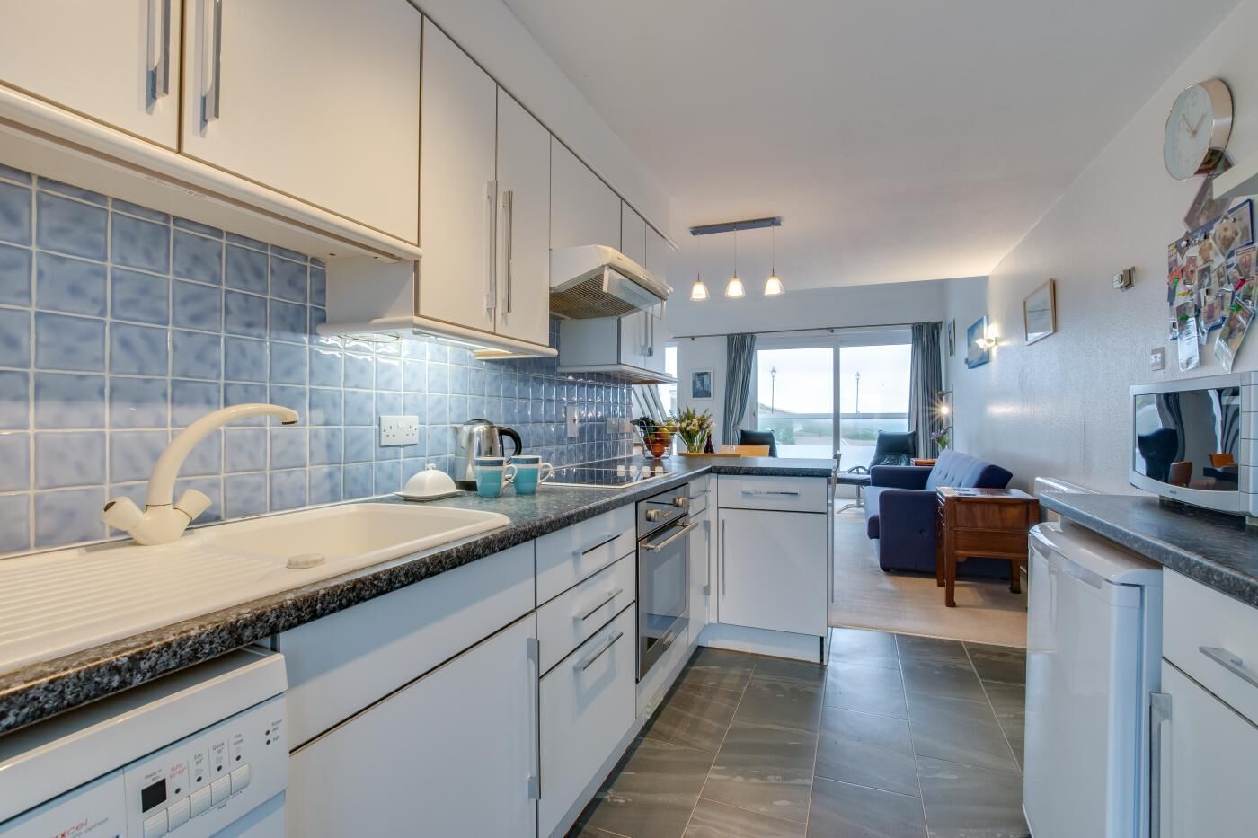 Microwave, oven, dishwasher, cookware/dishes/utensils