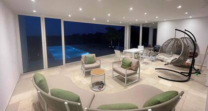 Luxury 5BR Puglia Villa - Pool & Sea Views - Direct Flight - Privacy - Long Term