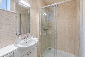 Hair dryer, towels - 3 Bed in St. Ives (oc-tregar) (St Ives)