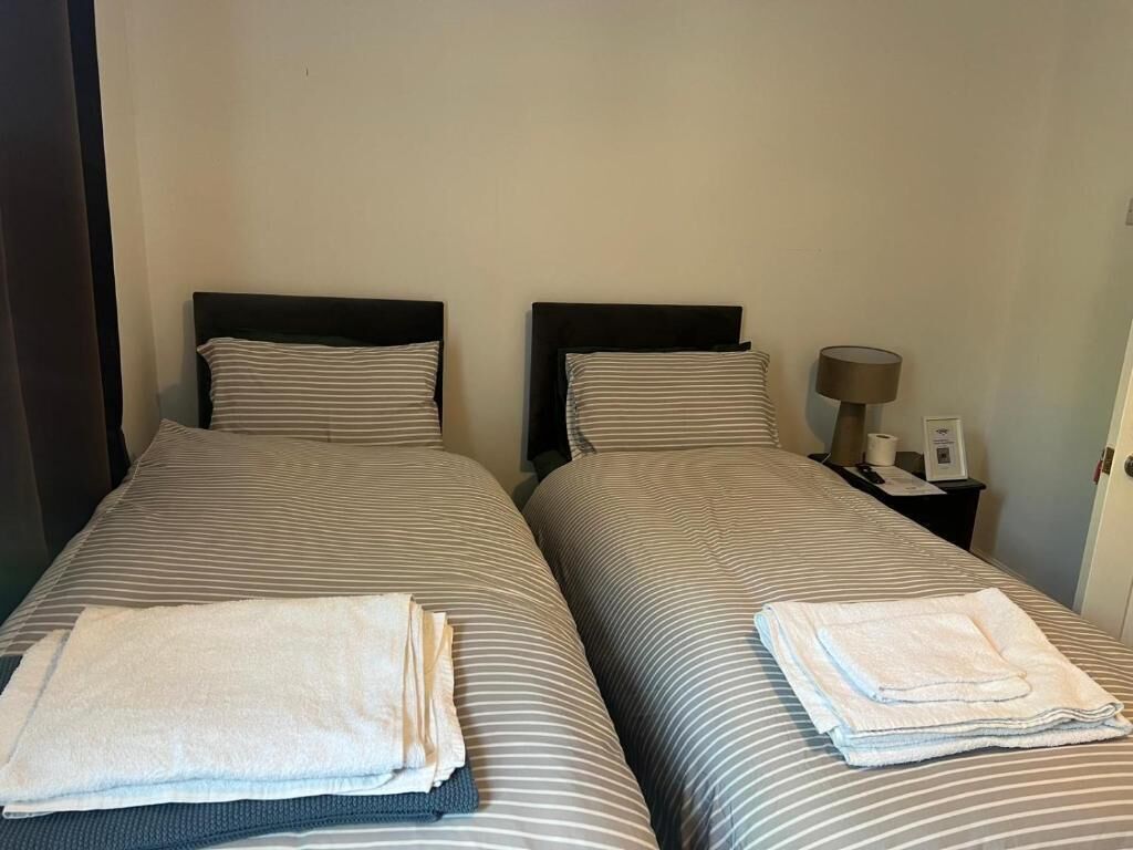 Twin bed