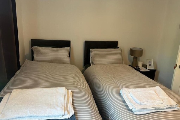 Twin bed