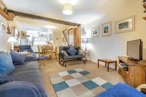 TV - 2 Bed in St Ives (oc-killa) (St Ives)