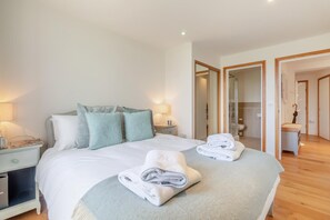 Iron/ironing board, free WiFi, bed sheets - 2 Bed in Southwold (oc-tibw) (Southwold)