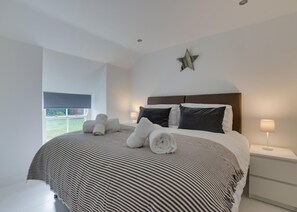 Free WiFi, bed sheets - 2 Bed in Breage (oc-jobcot) (Breage)