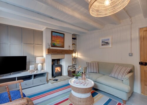 3 Bed in Robin Hoods Bay (oc-r041)