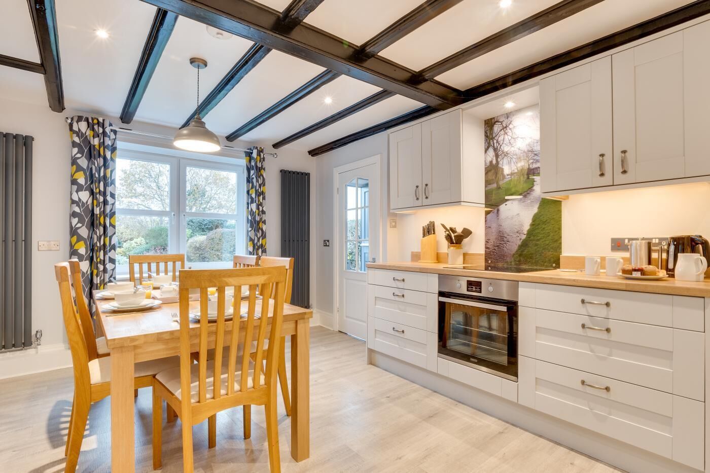 Micro-ondes, four, lave-vaisselle