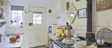 Microwave, oven, cookware/dishes/utensils