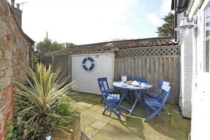 Outdoor dining - 3 Bed in Southwold (oc-aafish) (Southwold)