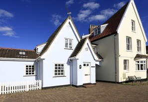 Exterior - 2 Bed in Southwold (oc-aaheat) (Southwold)