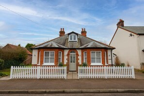 Exterior - 4 Bed in Southwold (oc-aabria) (Southwold)