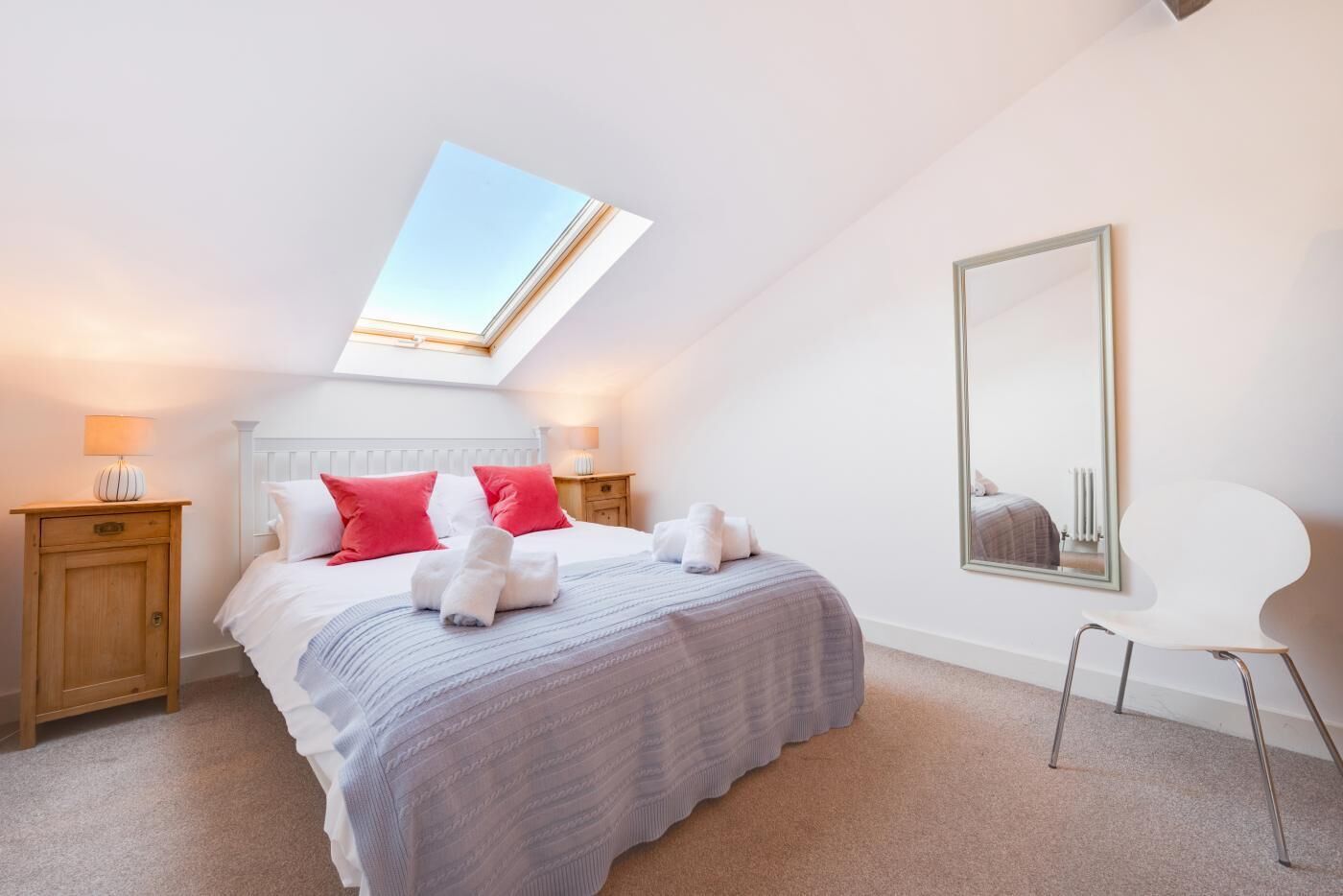 Accès au Wi-Fi (inclus), literie fournie