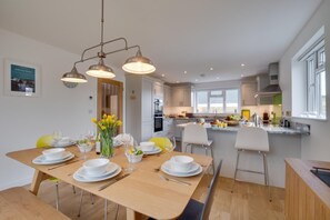 Dining - 3 Bed in St. Merryn (oc-p00725) (Saint Merryn)