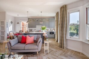 TV - 2 Bed in Southwold (oc-12bsr) (Southwold)