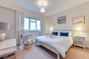 Iron/ironing board, travel cot, free WiFi, bed sheets - 2 Bed in Southwold (oc-sel) (Southwold)