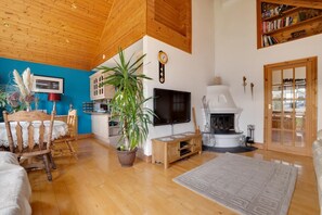 Interior - 2 Bed in Staithes (oc-wa071) (Staithes)